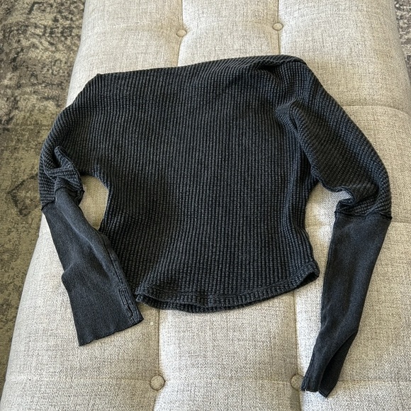 FREE PEOPLE THERMAL WAFFLES OFF THE SHOULDER LONG SLEEVE BLACK TOP SIZE S/M - Picture 5 of 12